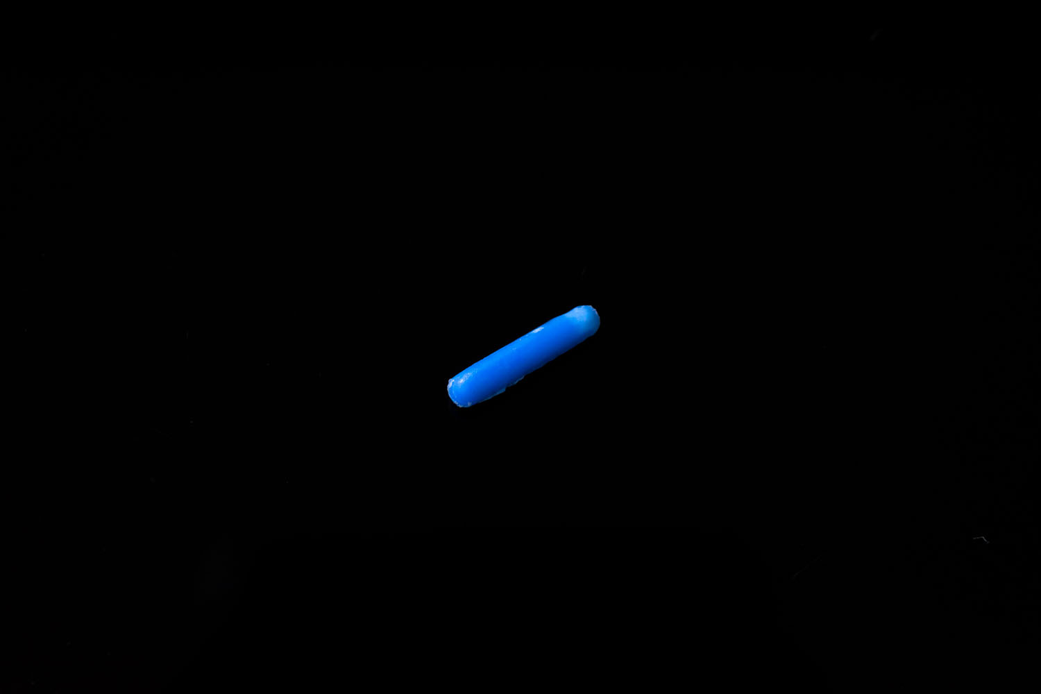 PTFE回転子 カラーマイクロ型(アルニコ) 青 直径×全長(mm)：1.5×8