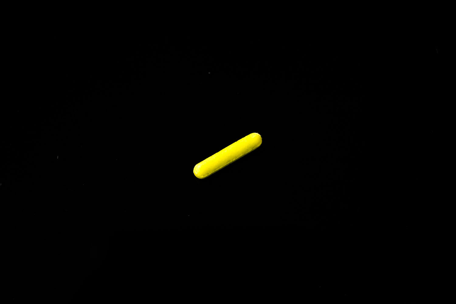 PTFE回転子 カラーマイクロ型(アルニコ) 黄 直径×全長(mm)：1.5×8