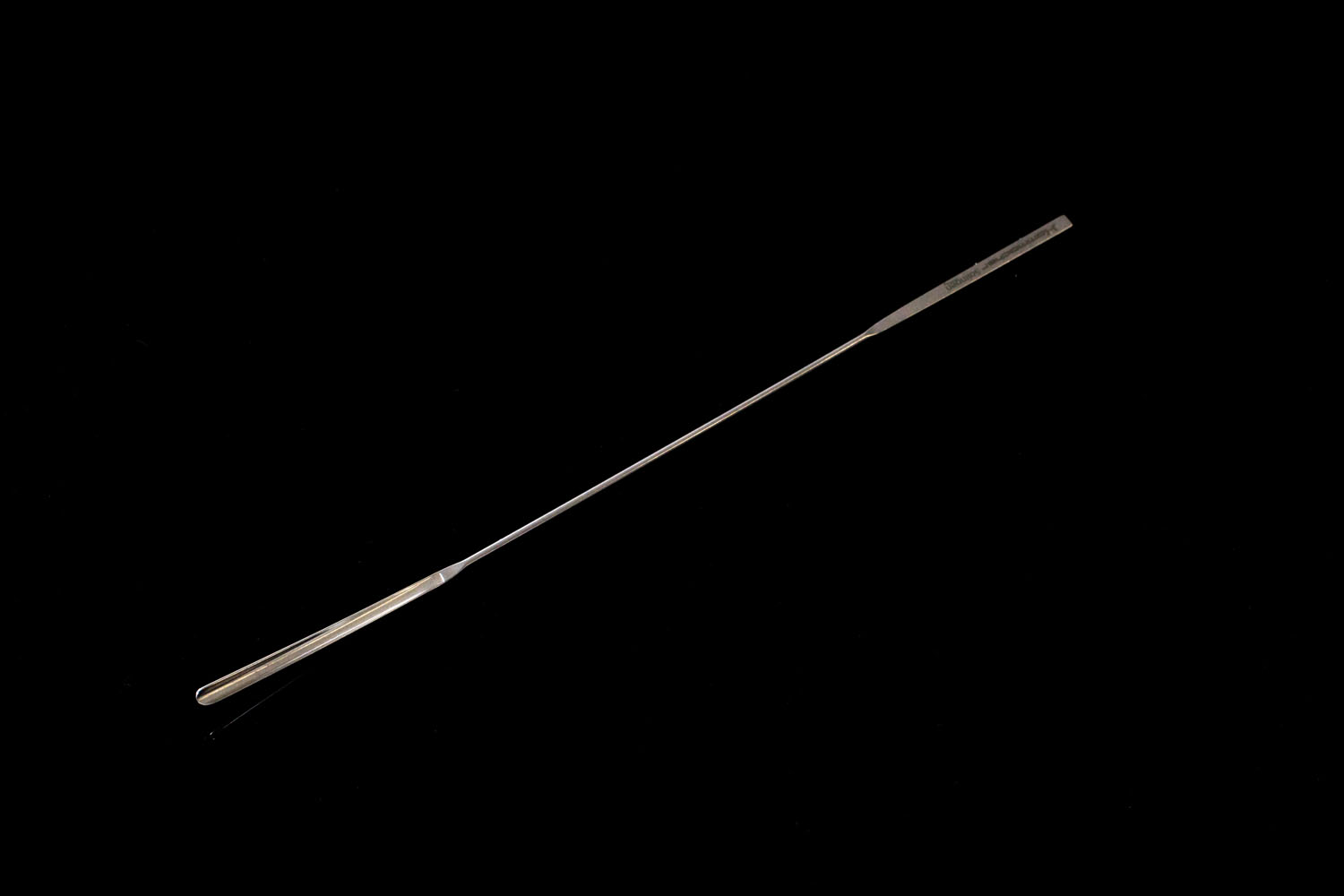 ステン丸底匙スパーテル ヘラ部幅×ヘラ部長×全長（cm）：0.3×5.0×19