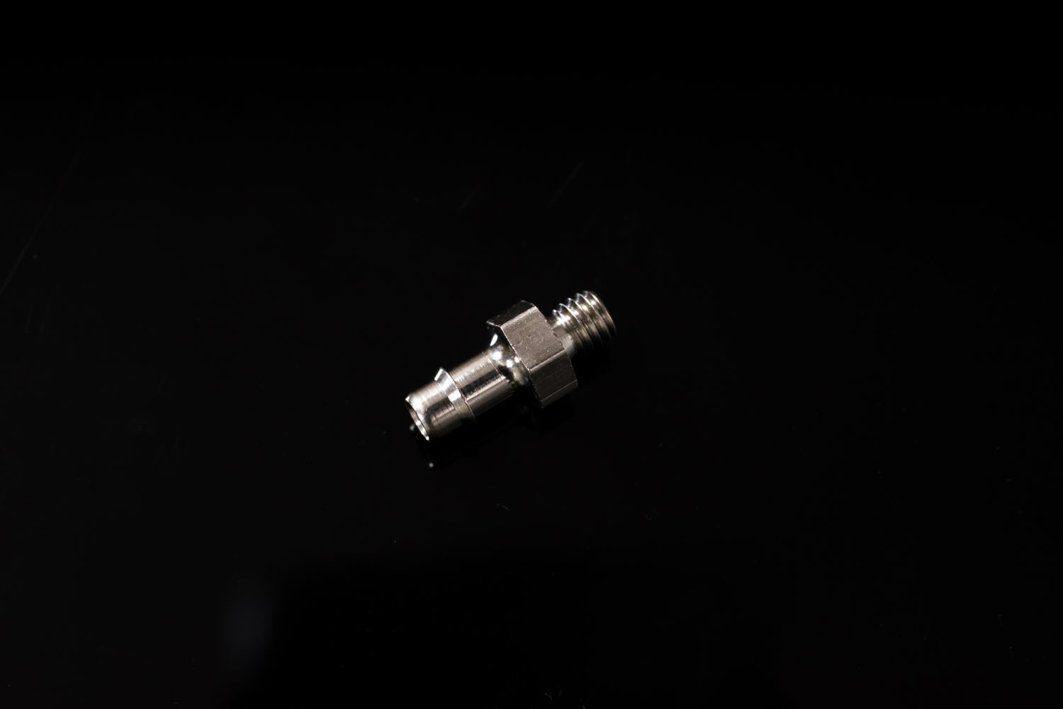 メタルアダプターコネクター(M3×0.5ネジ) 軟質チューブ内径2.5mm：3/32"