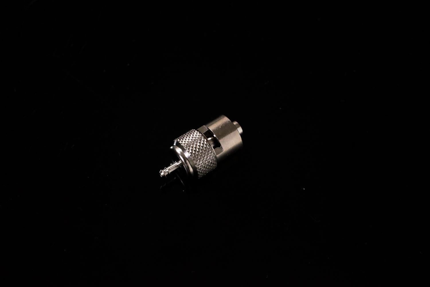 メタルオスルアーロックコネクター 軟質チューブ内径1～1.5mm