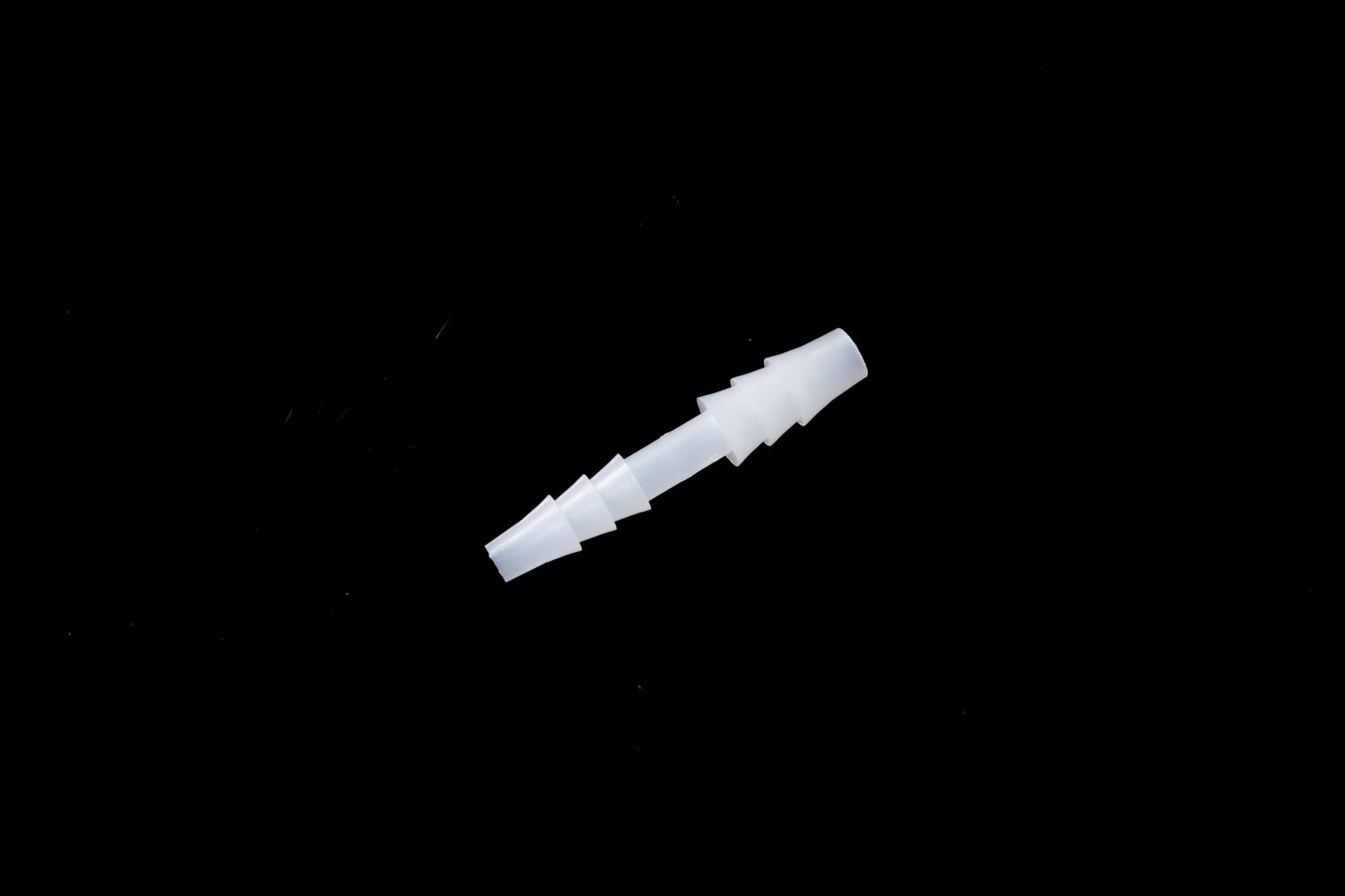 白色PPストレート異径継手 軟質チューブ内径5mm：3/16"⇔6.5mm：1/4"用