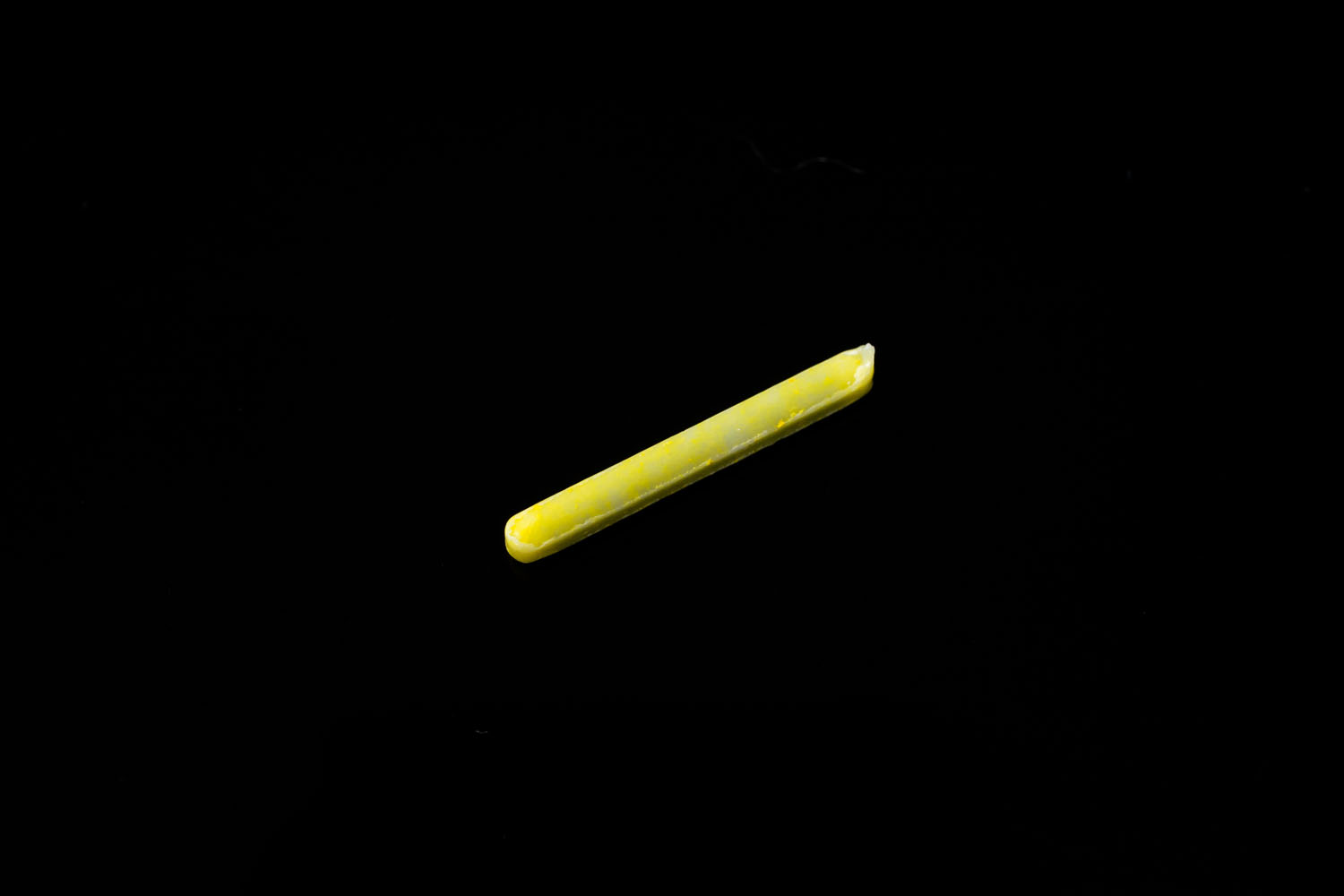 PTFE回転子 カラーマイクロ型(アルニコ) 黄 直径×全長(mm)：1.5×15