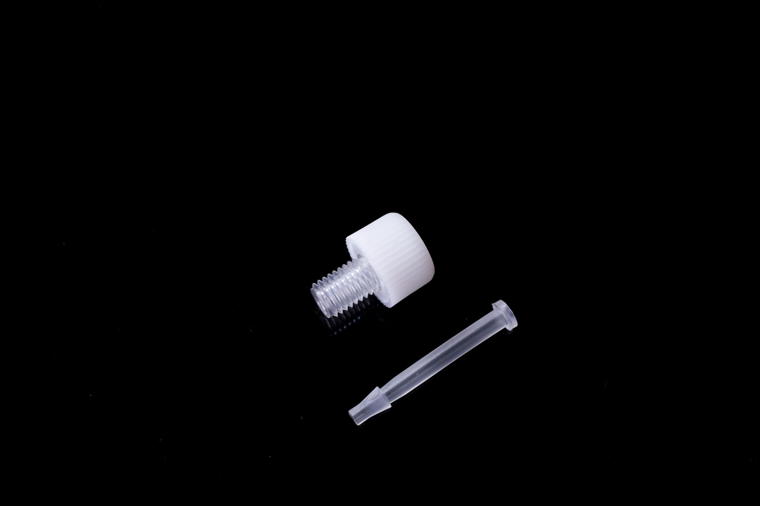 クリックインシール バーブドアダプター 軟質チューブ内径1/8"：3.2mm用 1/4-28UNFオス 白