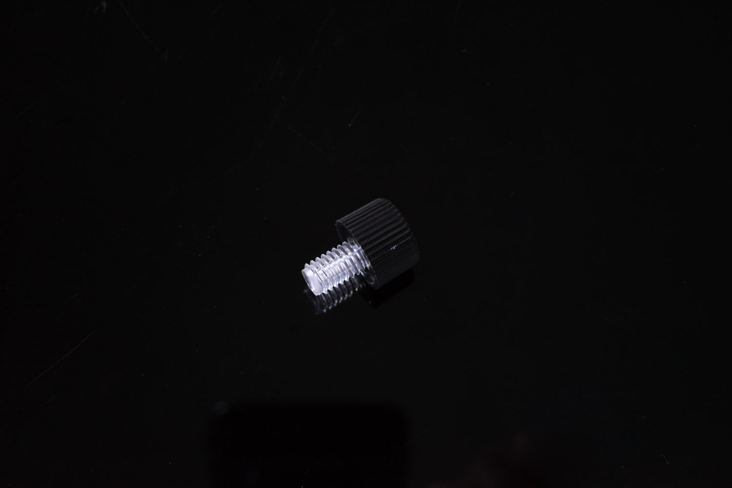 1/16"PC黒色ヘッドナット (M6×1オス)