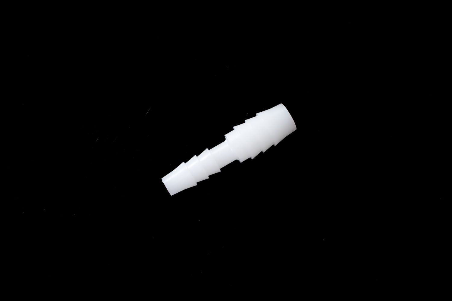 白色PPストレート異径継手 軟質チューブ内径6.5mm：1/4"⇔10mm：3/8"用