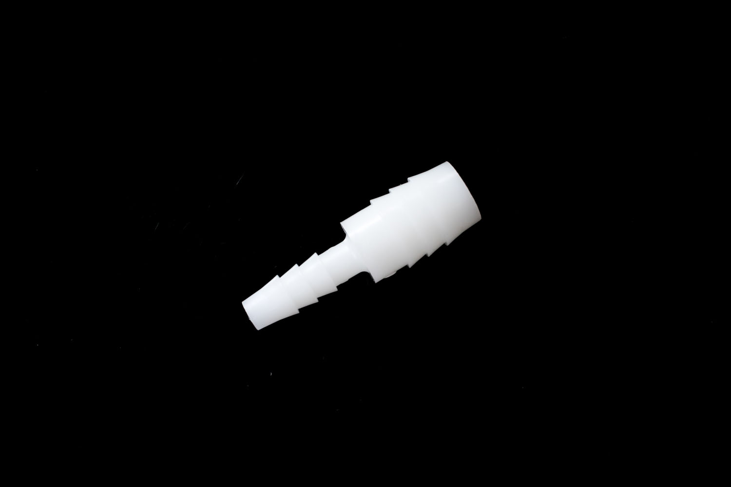 白色PPストレート異径継手 軟質チューブ内径6.5mm：1/4"⇔12mm：1/2"用