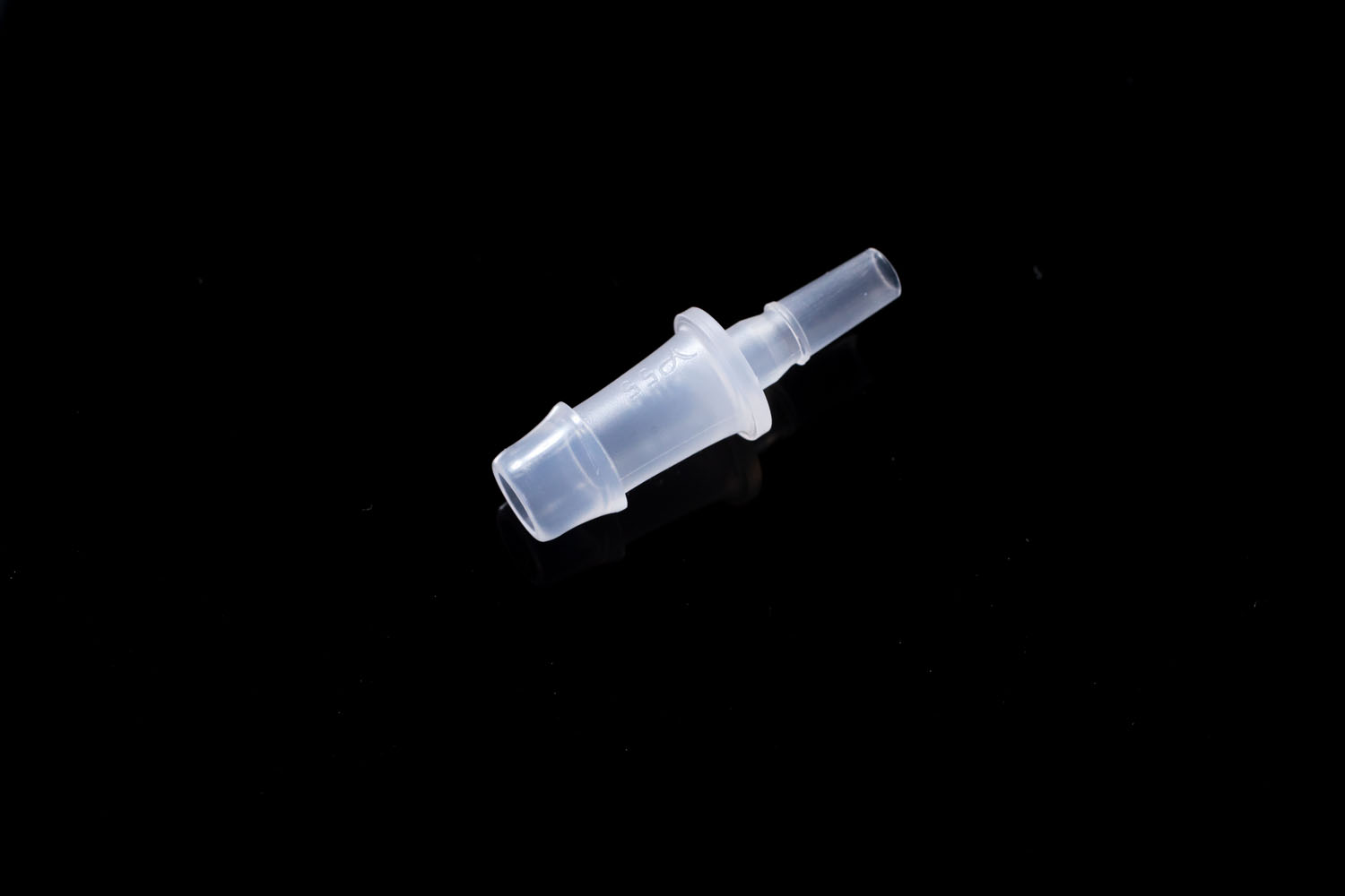 PPロックリング回転式オスルアーコネクター 軟質チューブ内径6.5mm：1/4"